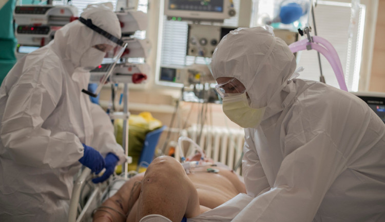 Lékařka nedoporučuje lidem rychlé hubnutí v době koronavirové pandemie