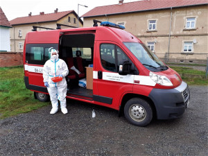 Hasiči v Plzeňském kraji postavili vlastní mobilní tým pro odběr vzorků a vyrazili do akce
