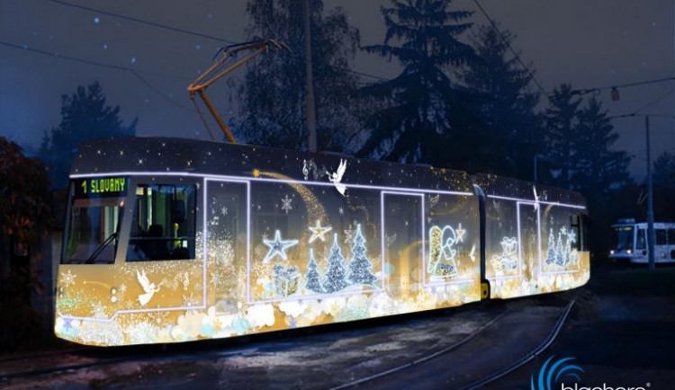 Tak vypadala loňská velmi oblíbená vánoční tramvaj