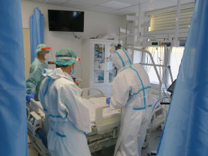 O víkendu přibylo v Plzeňském kraji 146 případů koronaviru, nejméně za dva měsíce