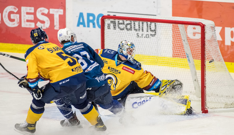 Gólová podívaná a Přikrylův hattrick, Plzeň na domácím ledě přehrála Zlín 7:5