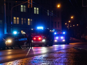 Požár opuštěné budovy mají na svědomí bezdomovci, kteří si vařili jídlo