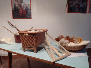 Proč mít rybí šupinu jen v peněžence? Dílny představují hravé adventní tvoření