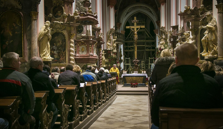 Půlnoční mše svatá v Teplé (2019)