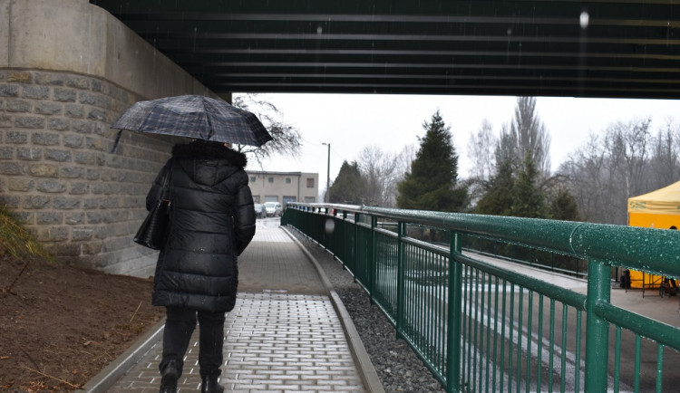Chodci už mohou využívat zrekonstruovaný podchod v Potoční ulici na Doubravce
