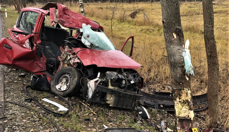 Ve vozidle cestovaly dvě ženy a jedna dívka