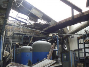 Od štědrovečerní večere rovnou k obřímu požáru sklárny, na Vánoce 2009 vzpomínají i novináři