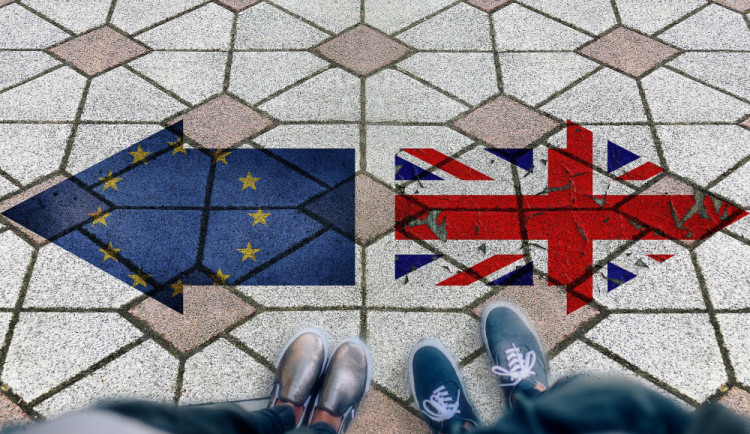 Politici vítají dohodu unie s Británií, hlavně kvůli ekonomice
