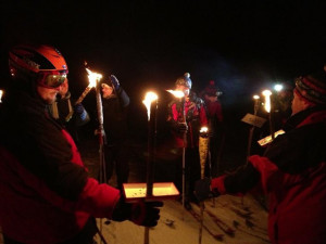 Slavná silvestrovská jízda s pochodněmi po nejprudší české sjezdovce nebude nebude