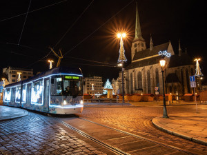 Ani tři miliony hlasů na vítězství nestačily, plzeňská tramvaj bere v anketě stříbro