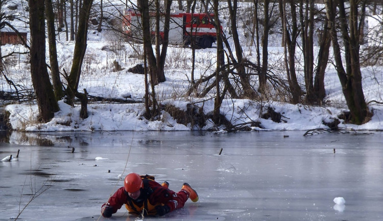 ilustrační foto z výcviku hasičů