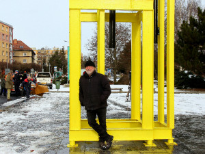 Ocelovou Věž pro Jana Palacha vztyčil v Klatovech známý sochař Václav Fiala