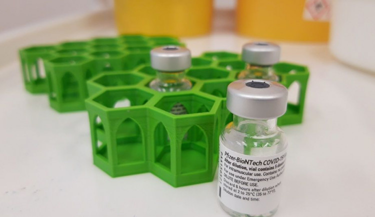 Problém nestabilních vakcín vyřešili experti v 3D laboratoři Západočeské univerzity