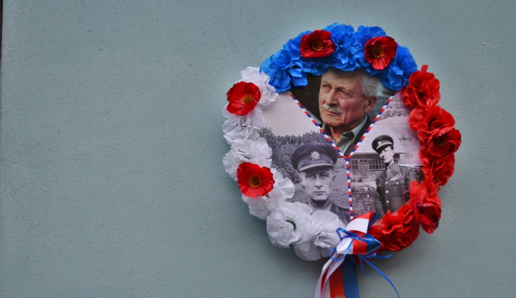 Foto z pietního aktu