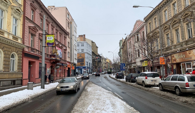 Americká třída bude do konce prázdnin bez automobilové dopravy, rozhodli o tom zastupitelé Plzně