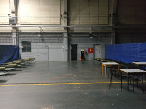 Bezdomovci mrznout nechtějí a mají zájem o noclehy v hale DEPO2015. Město navýší kapacitu krizového střediska