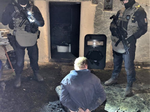 Muž krátce po zadržení