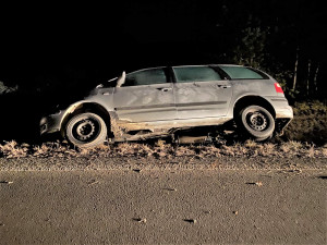 Na začátku byls banální nehoda automobilu