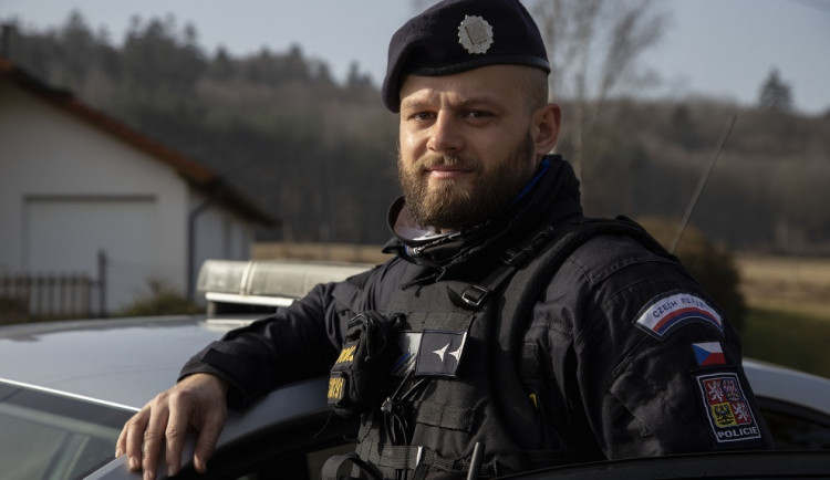 Pronásledoval převaděče migrantů v Makedonii, zachraňoval životy. Poděkování od lidí pro nás stejně znamená nejvíc, říká policista ze Zbirohu