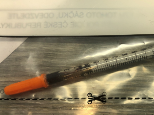 TOXI tým z Plzně zadržel dealera pervitinu, klientům prodal drogu za 250 tisíc korun