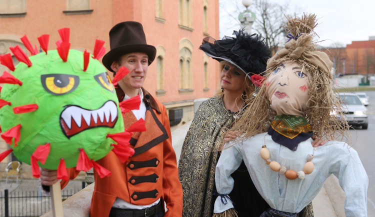 Místo Morany zahořel koronavirus, Plzeň se letos se zimou rozloučila velmi netradičně