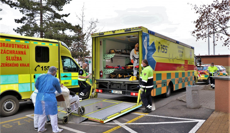 Transport covid pozitivních pacientů
