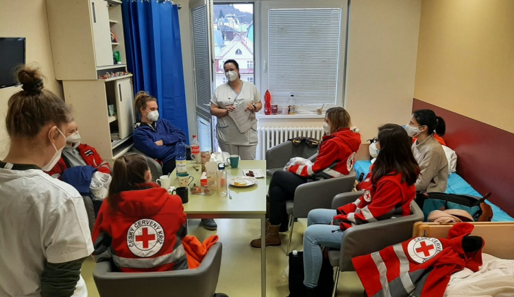 Tým oblastního spolku ČČK při nasazení v Karlovarském kraji