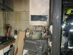 Kvůli požáru od vadného kotle muselo upustit svůj domov 11 lidí