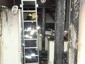 Kvůli požáru od vadného kotle muselo upustit svůj domov 11 lidí