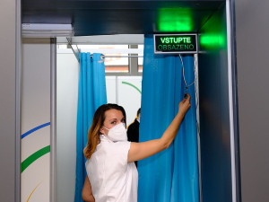 Do zkušebního provozu jde Velkokapacitní očkovací místo Plzeňského kraje