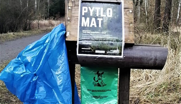 Do boje s odpadky nasadil centrální plzeňský obvod Pytlomat, nápad vzešel od občanů