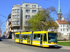 Po 24 letech provozu končí v Plzni první bezbariérové tramvaje ASTRA