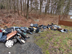 První hromada harampádí