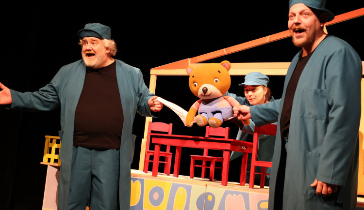 Divadlo Alfa_Jak si Míša hledal kamaráda_foto Jan Schýbal (1)