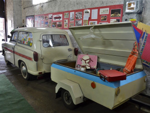 Trabant 600 kombi i s vlekem