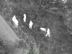 Takto zachytil zadržení první skupiny migrantů u Plzně policejní vrtulník