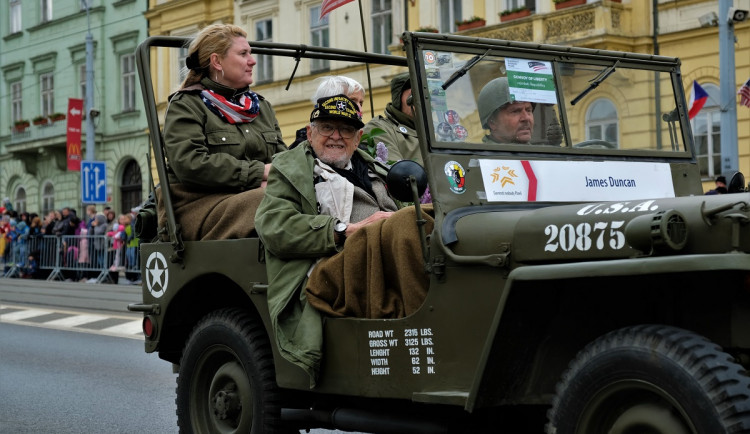 James Duncan při návštěvě Plzně v rámci Slavností svobody, archivní foto