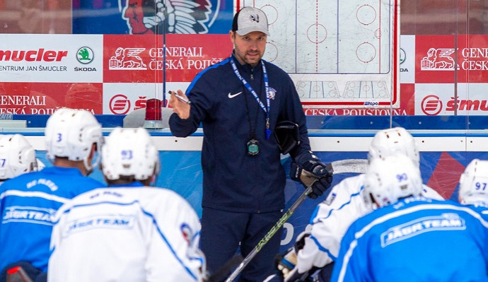 Od hokeje si nechci dát klid, říká Ladislav Čihák, který v Plzni strávil devět let