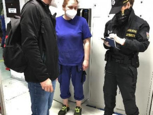Cizinecká policie provětrala firmu i ubytovny, odhalila zahraniční pracovníky bez patřičných dokladů