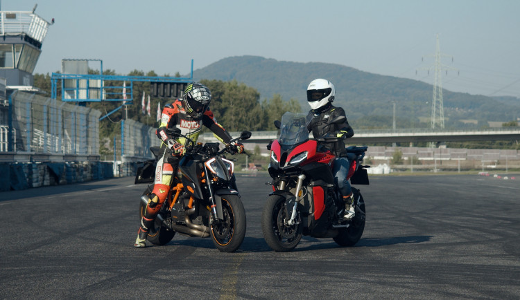 EDIT SEQ.00_00_16_03.Still030