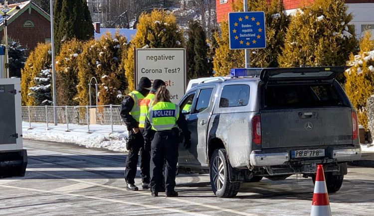 V noci na čtvrtek ukončí Německo stálé hraniční kontroly s Českou republikou