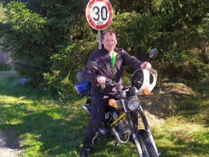 Světoběžník projel na motorce skoro celý svět, přitom nepřekročil hranice republiky