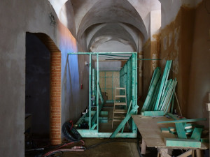 Mnichy v kladrubském klášteře už dávno nepotkáte, vystřídali je dělníci a restaurátoři