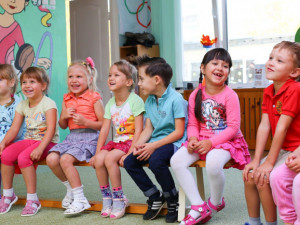 Rodiče v Plzni mohou své děti zapsat do mateřských škol elektronicky