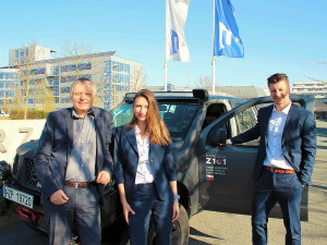 Expedice Z101 startuje dobrodružnou cestu po stopách Hanzelky a Zikmunda. Novodobým cestovatelům dnes popřál šťastnou cestu v kampusu ZČU její rektor Miroslav Holeček.