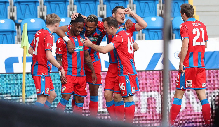 Naděje žije, viktoriáni porazili Slovácko 2:1 a přiblížili se v tabulce pohárovým příčkám