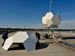 Větší a výkonnější radar na západě Čech nám nově pošle přesná data o bouřích i dešti