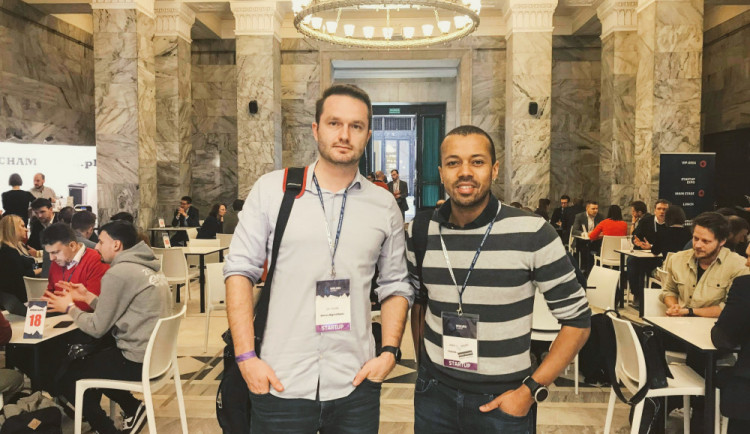 Johnson Darkwah (vpravo)