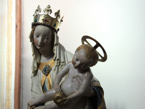 Gotická Plzeňská madona opouští po 76 letech katedrálu sv. Bartoloměje