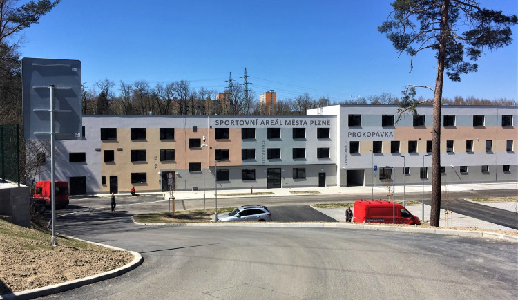 Zdevastovaná Prokopávka prošla rozsáhlou rekonstrukcí a vznikl moderní sportovní areál